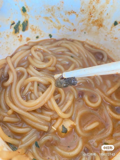 知名米线品牌惊现壁虎头？客服回应调查组已介入，邢台正餐服务食品安全引关注